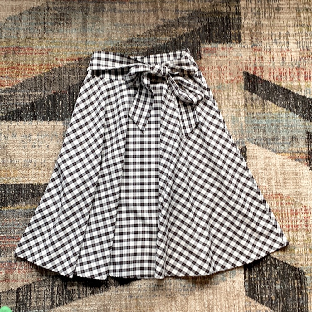 Belle Poque Plaid A-line Flared High Waisted Skirt with Pockets. Size Small.